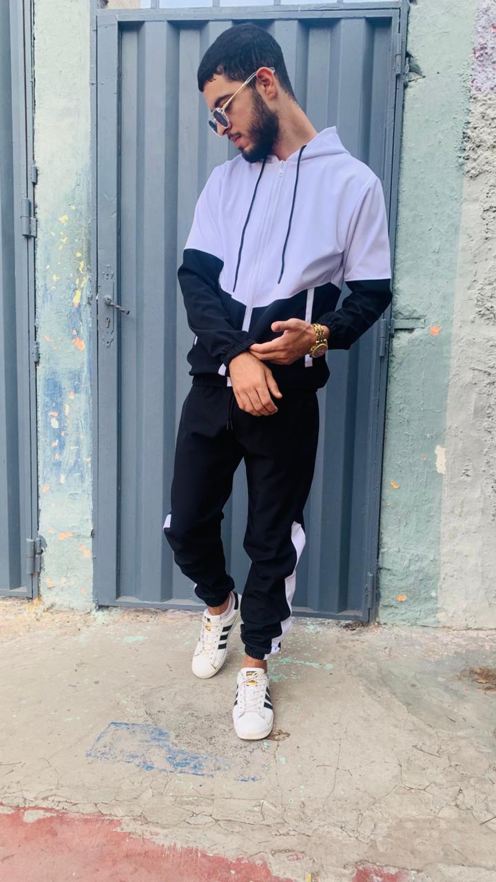 vêtements simples et tendances